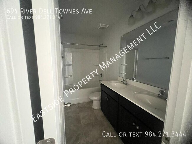 Building Photo - 694 River Dell Townes Ave.