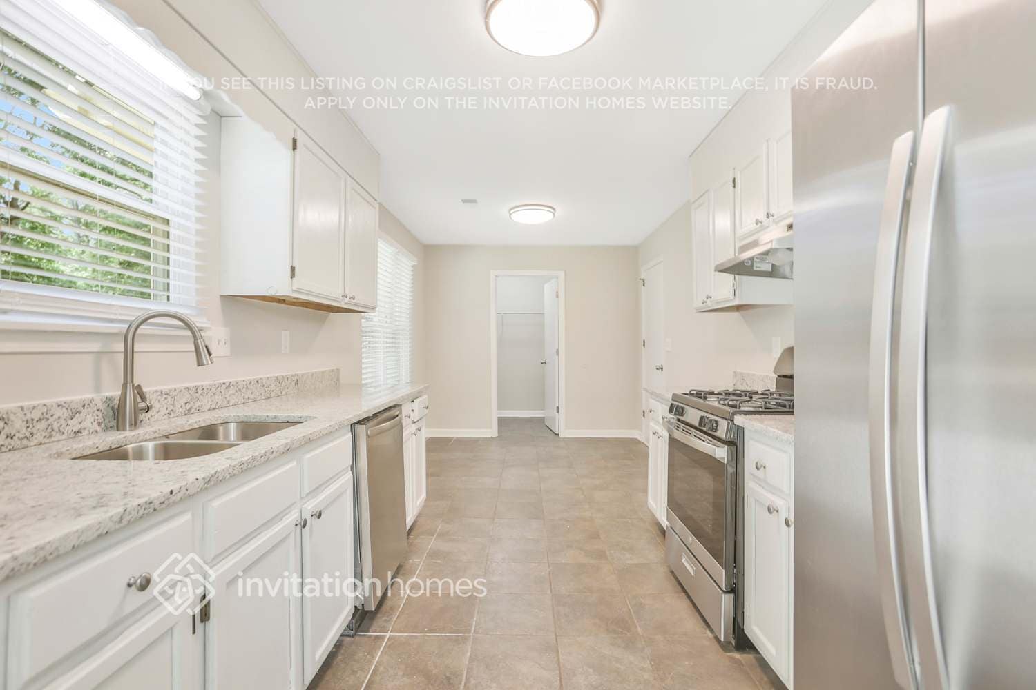 Building Photo - 1356 Gray Rock Dr