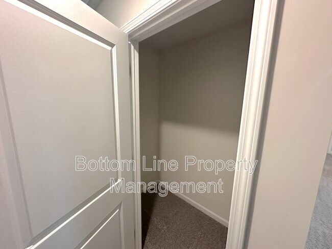 Building Photo - 509 Jacobus Ln