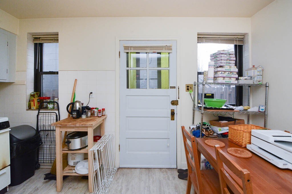 Building Photo - 2129 N Mozart St