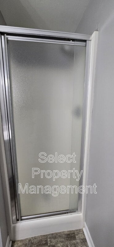 Building Photo - 3821 Aboite Lake Dr