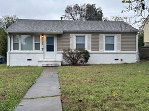Building Photo - 2 bed, 1 bath home in the Carbondale triangle