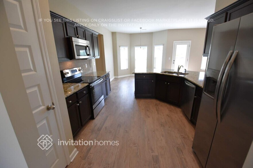 Building Photo - 204 Loganview Dr