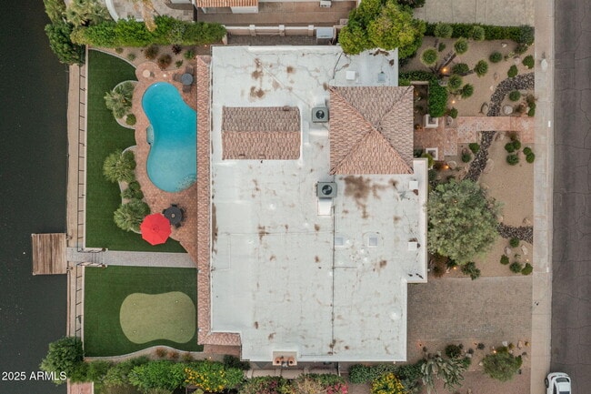 Building Photo - 7620 E Vía Del Placito