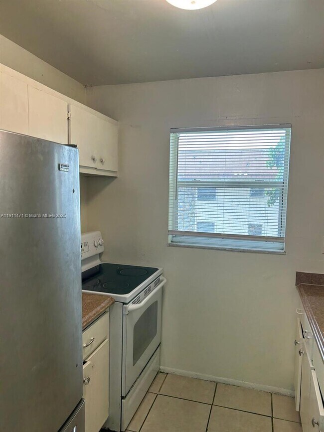 Primary Photo - 4780 NW 24th Ct