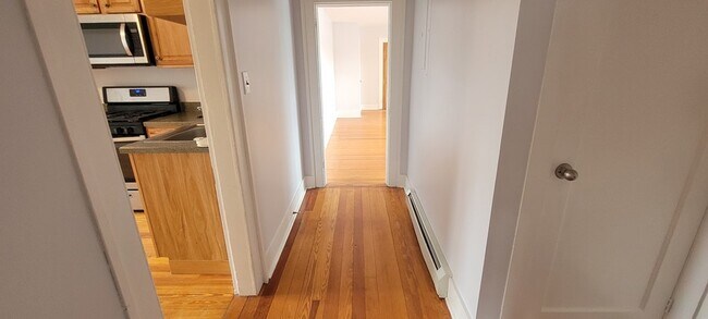 Building Photo - 3575 State Route 55, Unit APT B RT Side St...