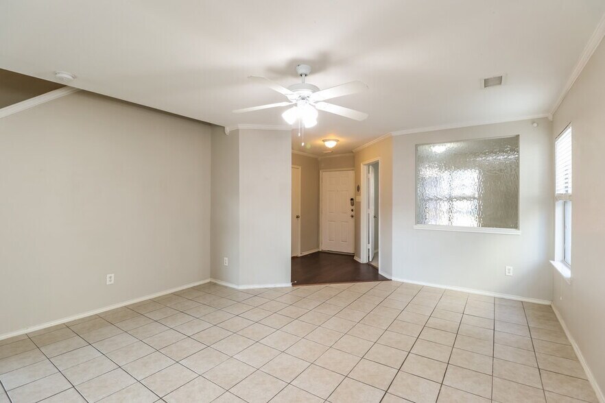 Building Photo - 29626 Evergreen Hills Dr