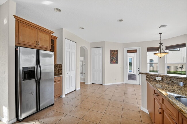 Building Photo - 6068 Pond Bluff Ct