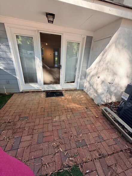 Building Photo - 1458 Barton Place Dr