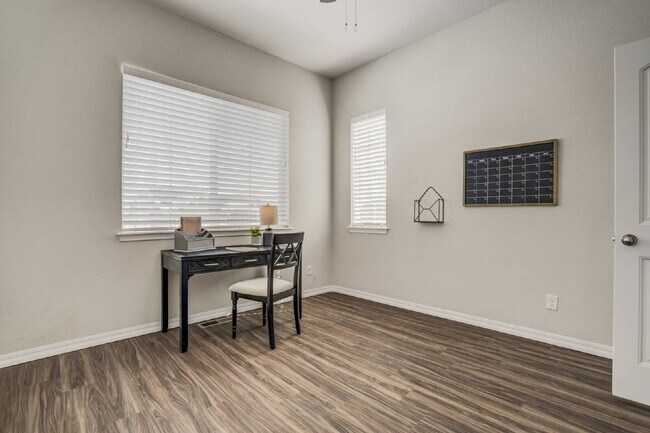 Building Photo - Upgraded Ranch Home in Lake of the Rockies...