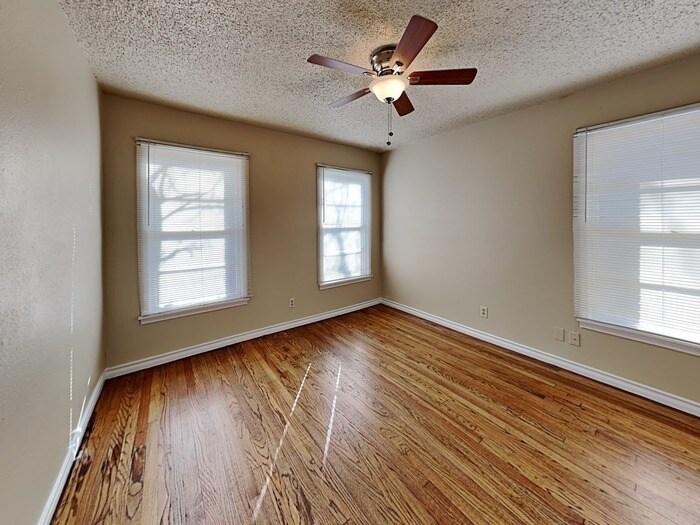 Building Photo - 11211 Ulloa Ln