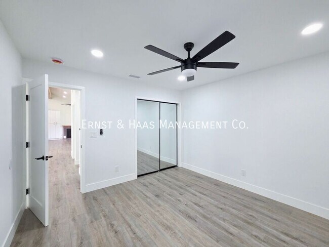 Building Photo - 3041 Yellowtail Dr