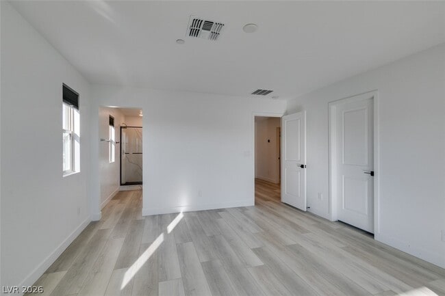 Building Photo - 11537 Cedar Shore Ave