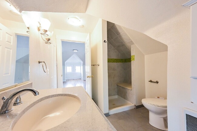 Building Photo - 1650 N Gaylord St