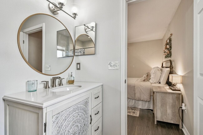 Building Photo - 1168 Bass Blvd