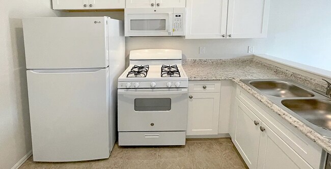 Building Photo - Single-family home in Alma! Income Restricted, available 5/8/2026