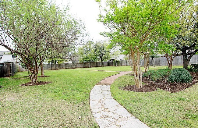 Building Photo - 14401 Mowsbury Dr