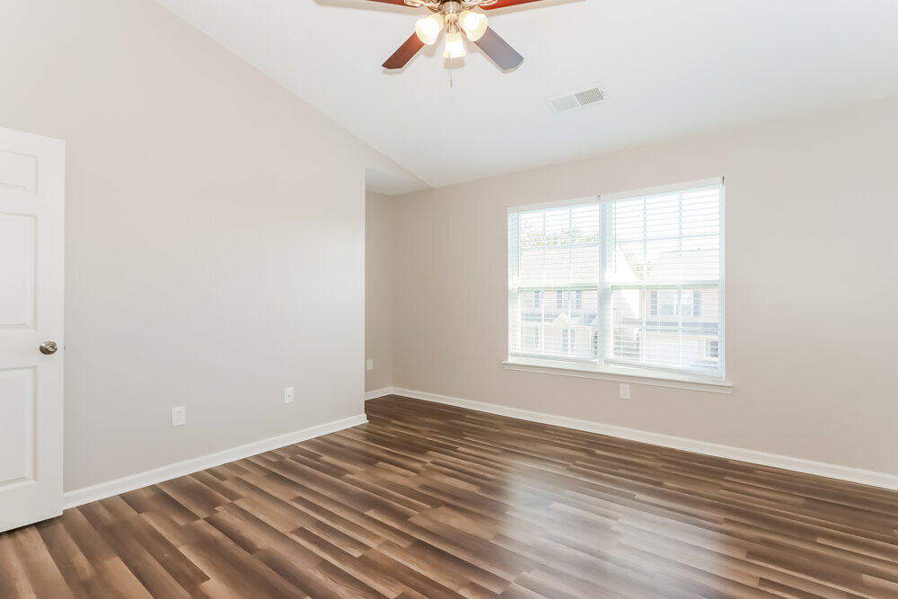 Building Photo - 641 Stadler Pointe