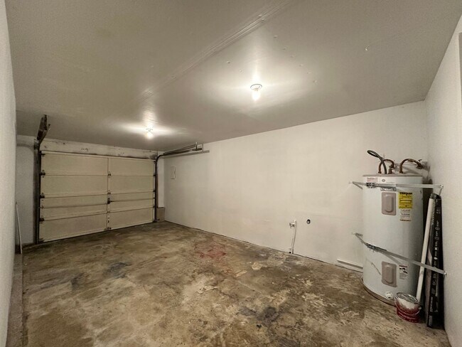 Building Photo - Beech Street