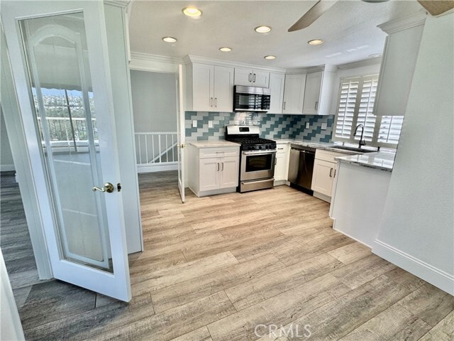 Building Photo - 22342 Estallens