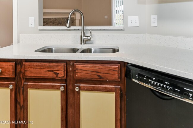 Building Photo - 12484 N Windy Willows Dr