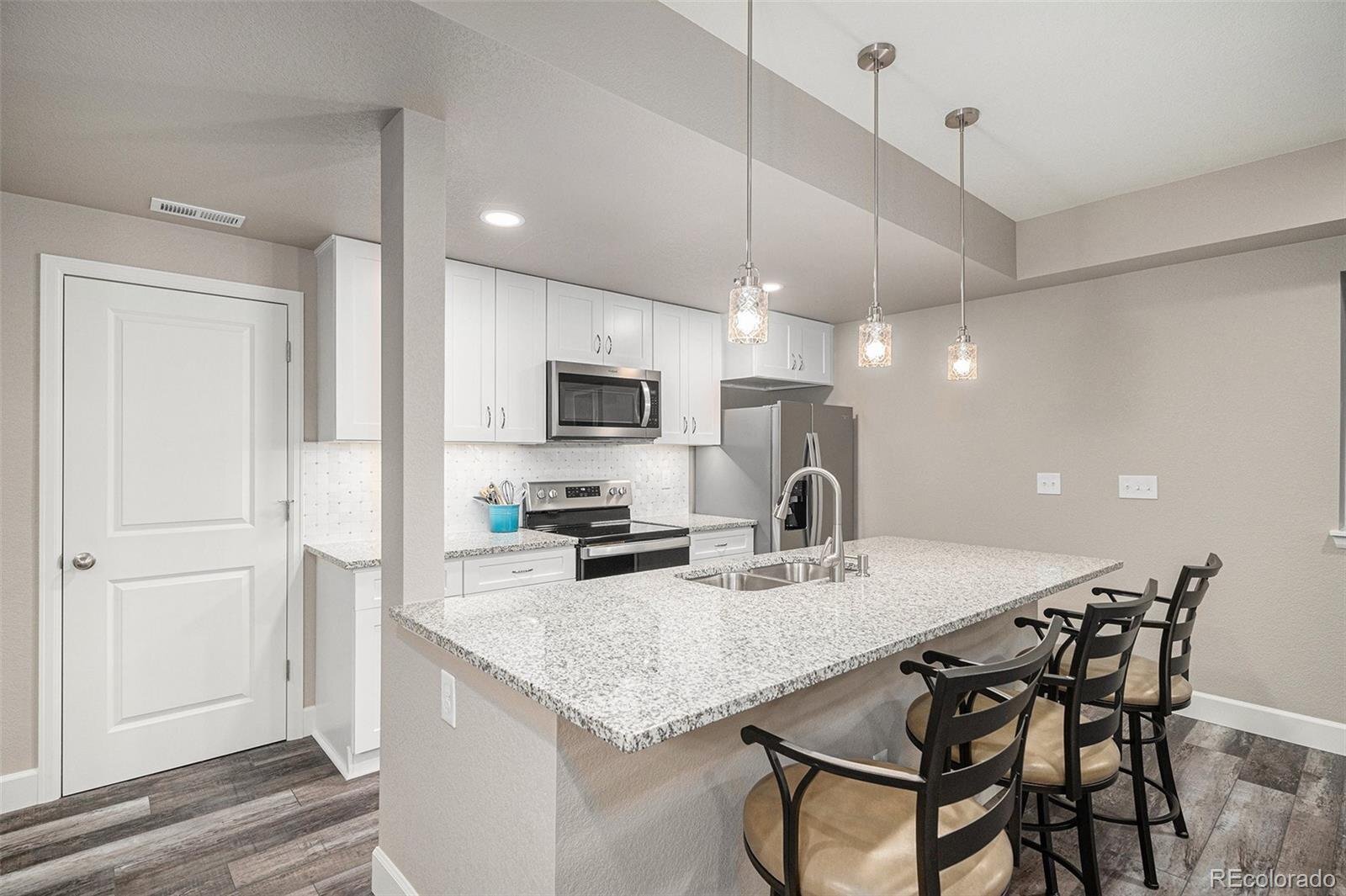 Building Photo - 1170 McMurdo Cir