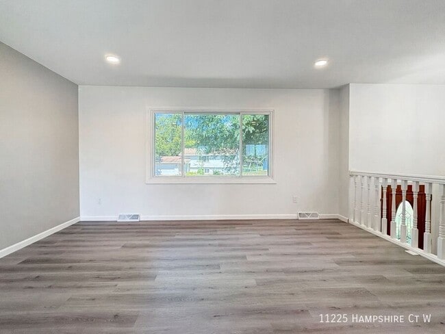 Building Photo - 11225 Hampshire Ct W