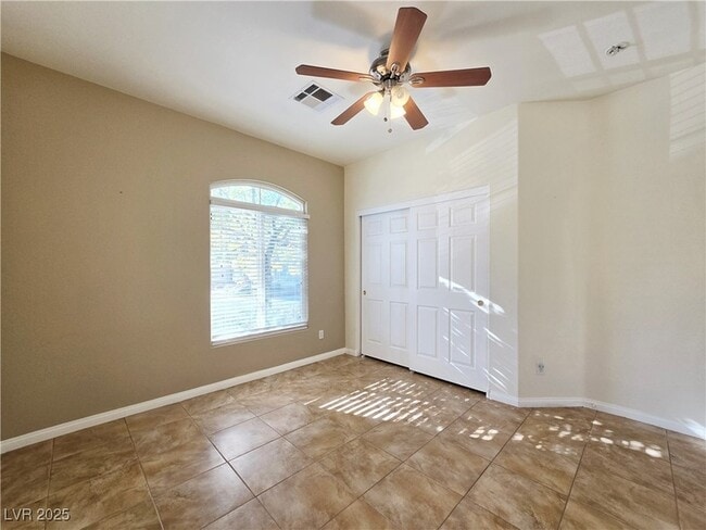 Building Photo - 9818 Nicova Ave