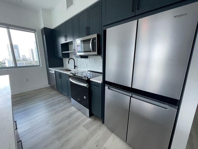 Building Photo - 147 NW 32nd St