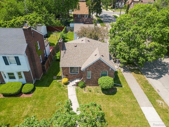 Building Photo - 10825 Worden St