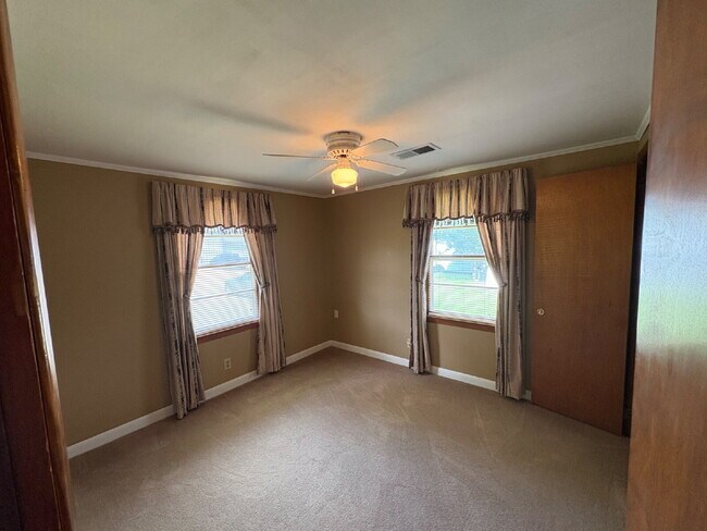 Building Photo - "Charming 3-Bedroom Retreat on Hwy 45 with...