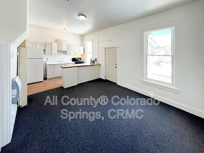 Building Photo - 215 N First Street