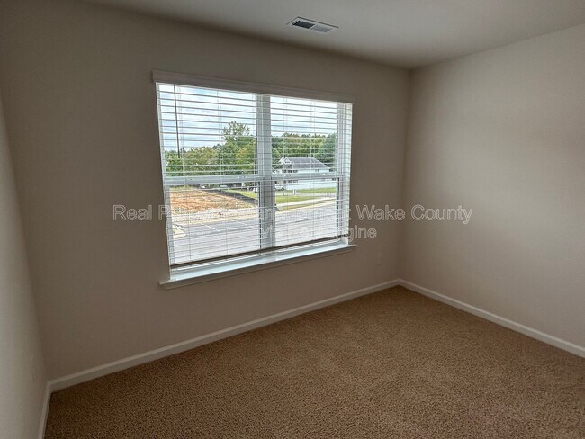 Building Photo - 8515 Beckett Chase Wy