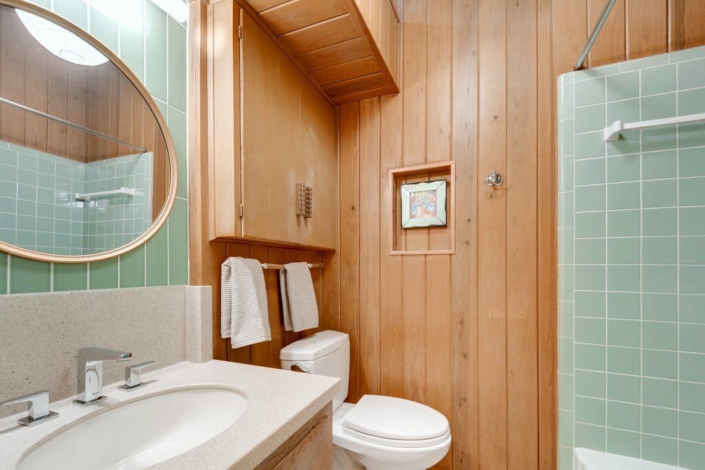 Building Photo - 1813 Dexter St