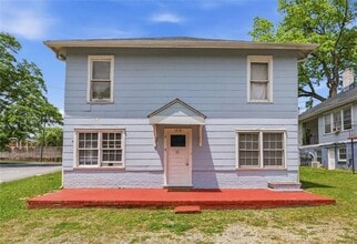 Building Photo - 3638 E Main St