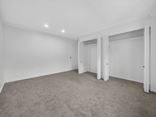 Building Photo - 450 Island Rd