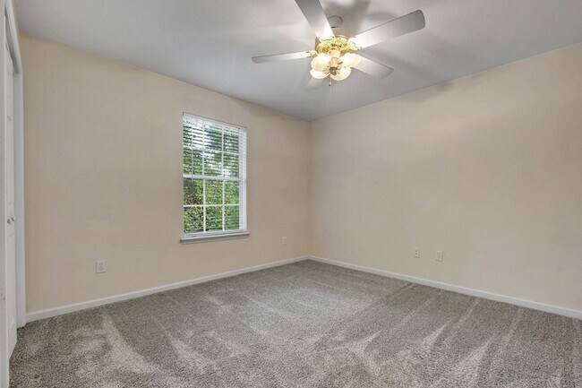 Building Photo - 8313 Elan Dr