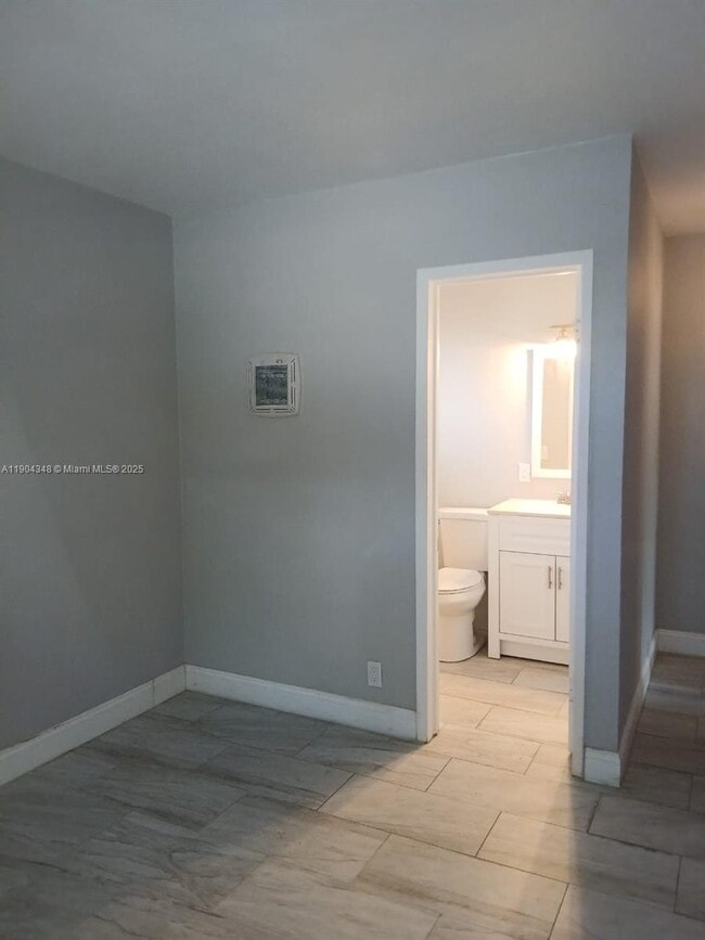 Building Photo - 3031 NE 21st Terrace