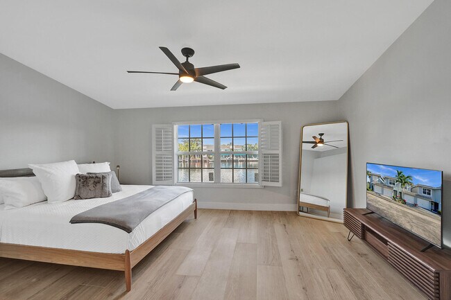 Building Photo - 876 Jeffery St