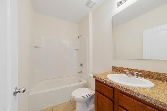 Building Photo - 257 Arbor Lakes Dr