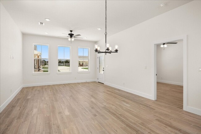 Building Photo - Bright, Spacious, & Beautifully Designed 1 bed 1.5 bath
