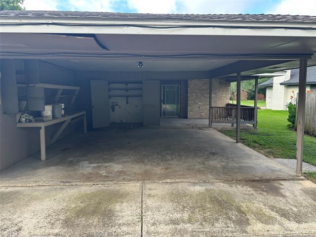 Building Photo - 3031 Medina St