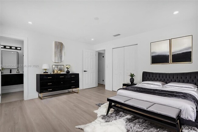 Building Photo - 7501 Raleigh St