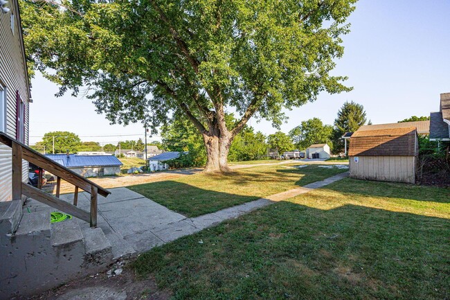 Building Photo - 334 Lancaster Pike