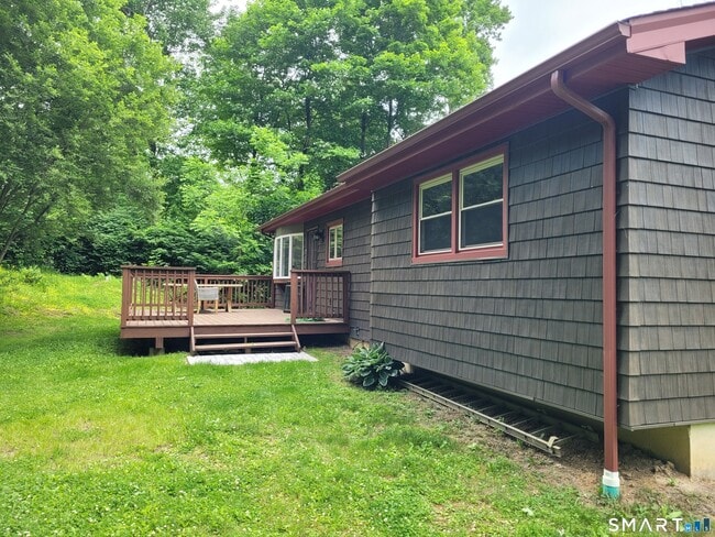 Building Photo - 163 Candlewood Lake Rd
