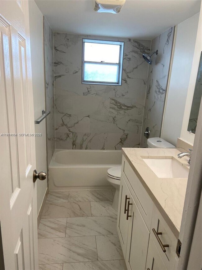 Building Photo - 2820 NE 201st Terrace