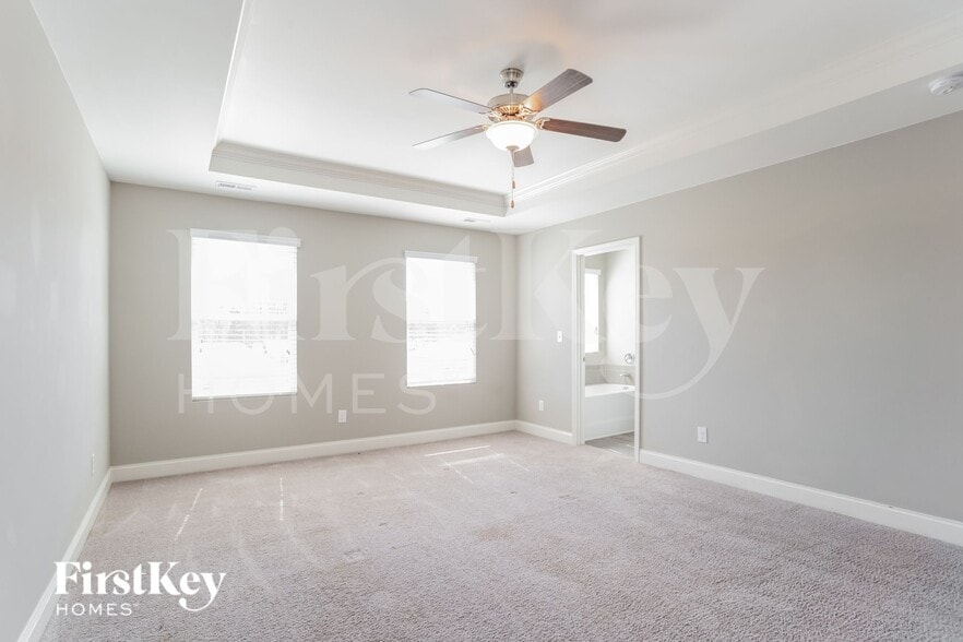 Building Photo - 9221 Evans Creek Ct