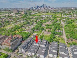 Building Photo - 625 Emile St