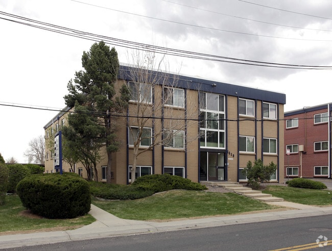 Primary Photo - Fitzsimons Flats