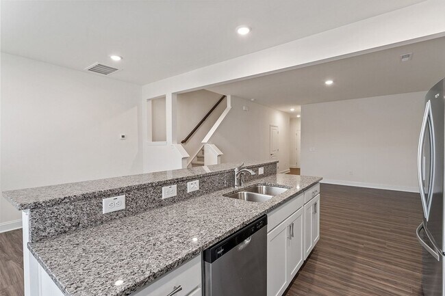 Building Photo - 61 Clear Bead Ct